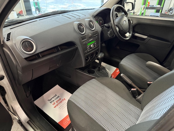 Used Ford Fusion 2006 for sale - 76084094: Photo 9