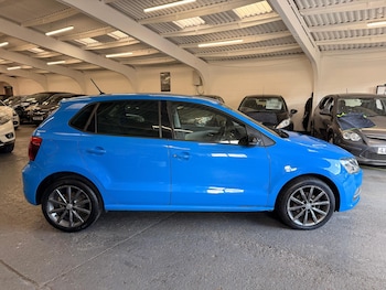 Used Volkswagen Polo 2015 for sale - 75940617: Photo