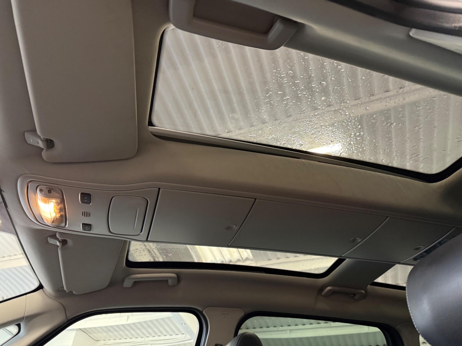 Used Ford Galaxy 2012 for sale - 76976730: Photo 12