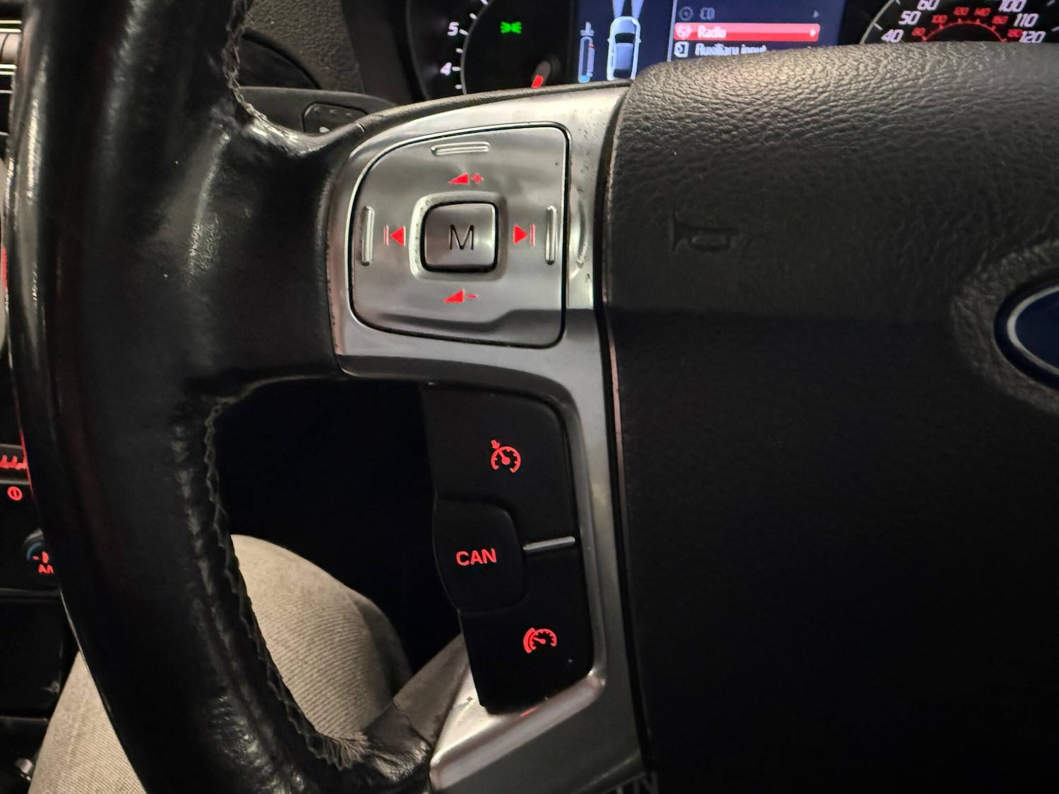 Used Ford Galaxy 2012 for sale - 76976730: Photo 33