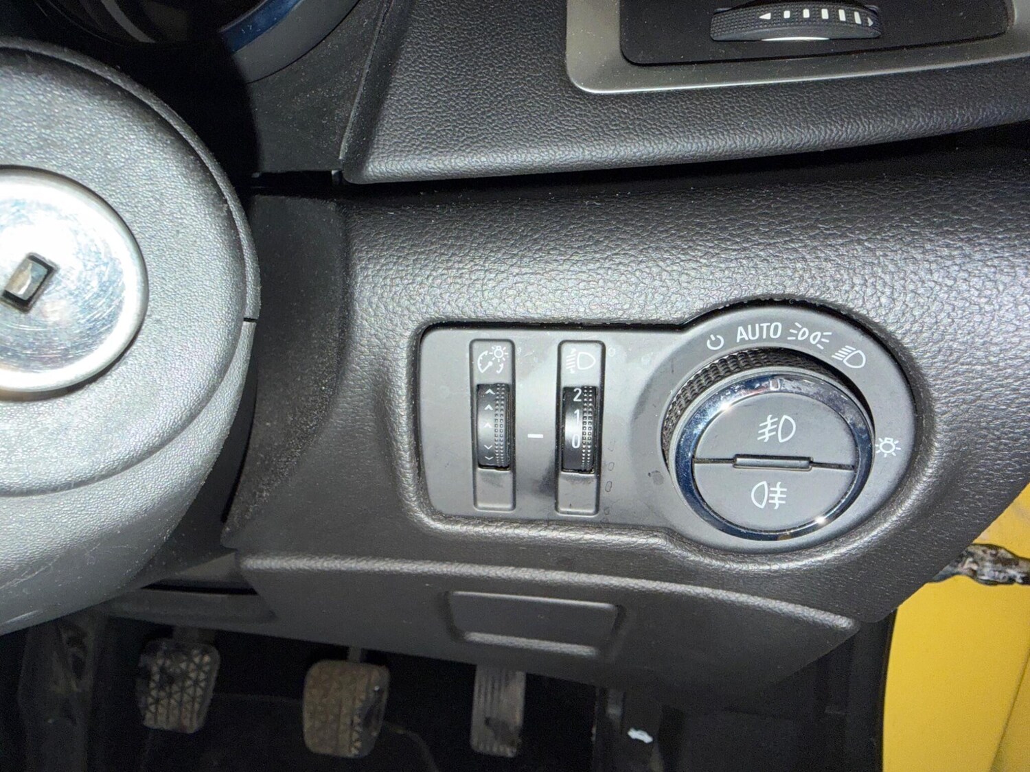 Used Vauxhall Astra GTC 2013 for sale - 77550159: Photo 15