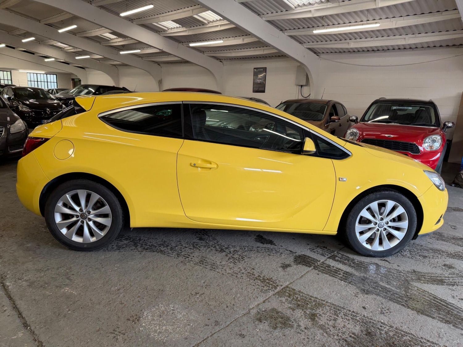 Used Vauxhall Astra GTC 2013 for sale - 77550159: Photo 7