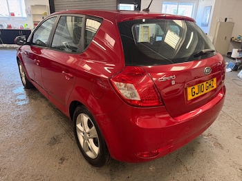 Used Kia Ceed 2010 for sale - 78946892: Photo