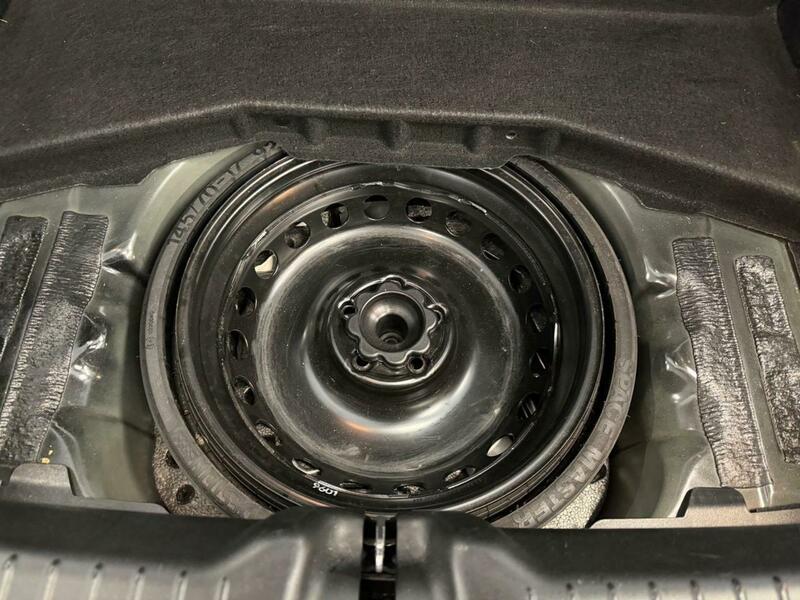 Used Mercedes-Benz SLK 2012 for sale - 76987914: Photo 28