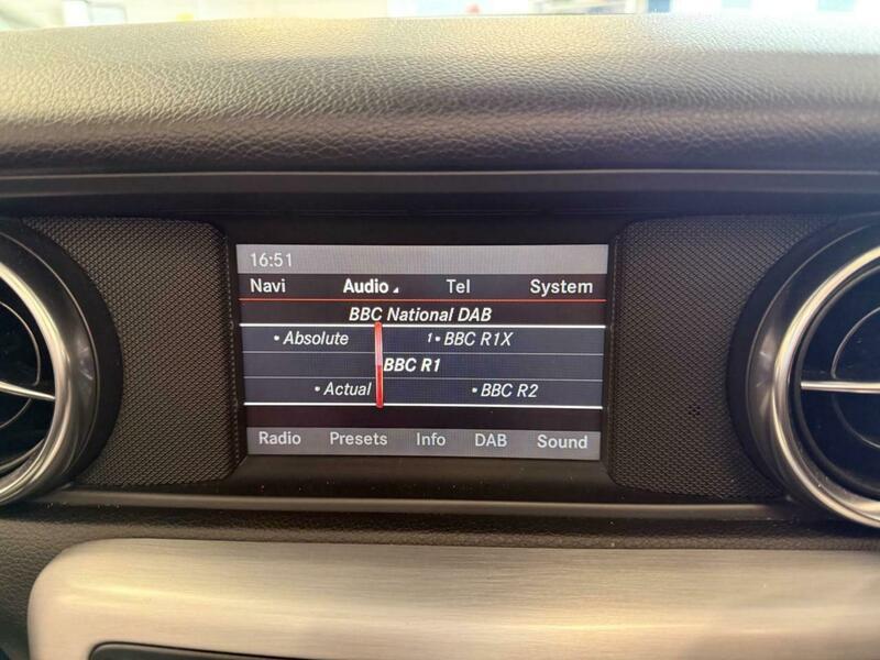 Used Mercedes-Benz SLK 2012 for sale - 76987914: Photo 29