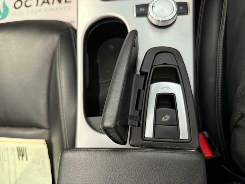 Used Mercedes-Benz SLK 2012 for sale - 76987914: Photo 40