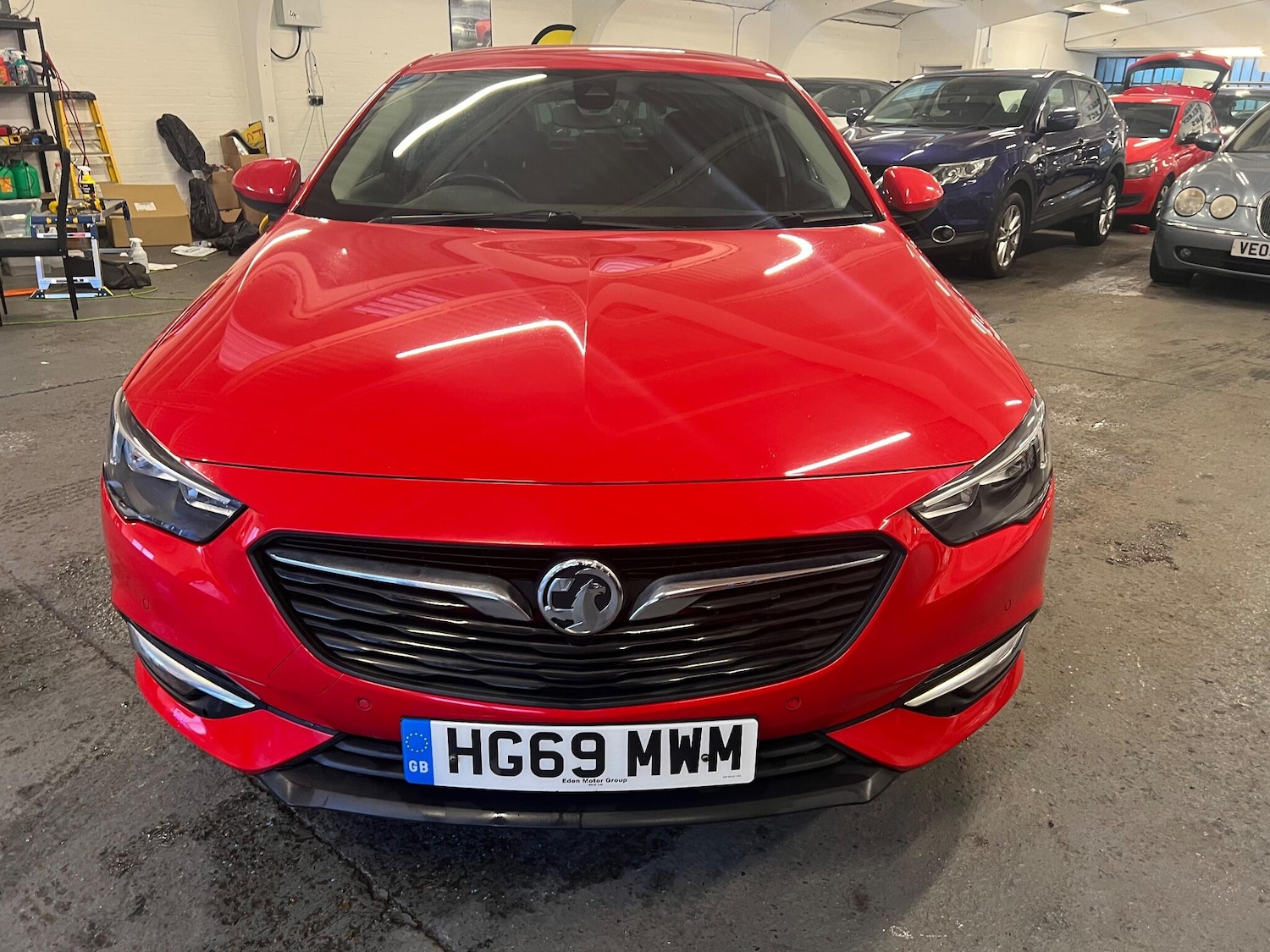 Used Vauxhall Insignia 2019 for sale - 77305645: Photo 2