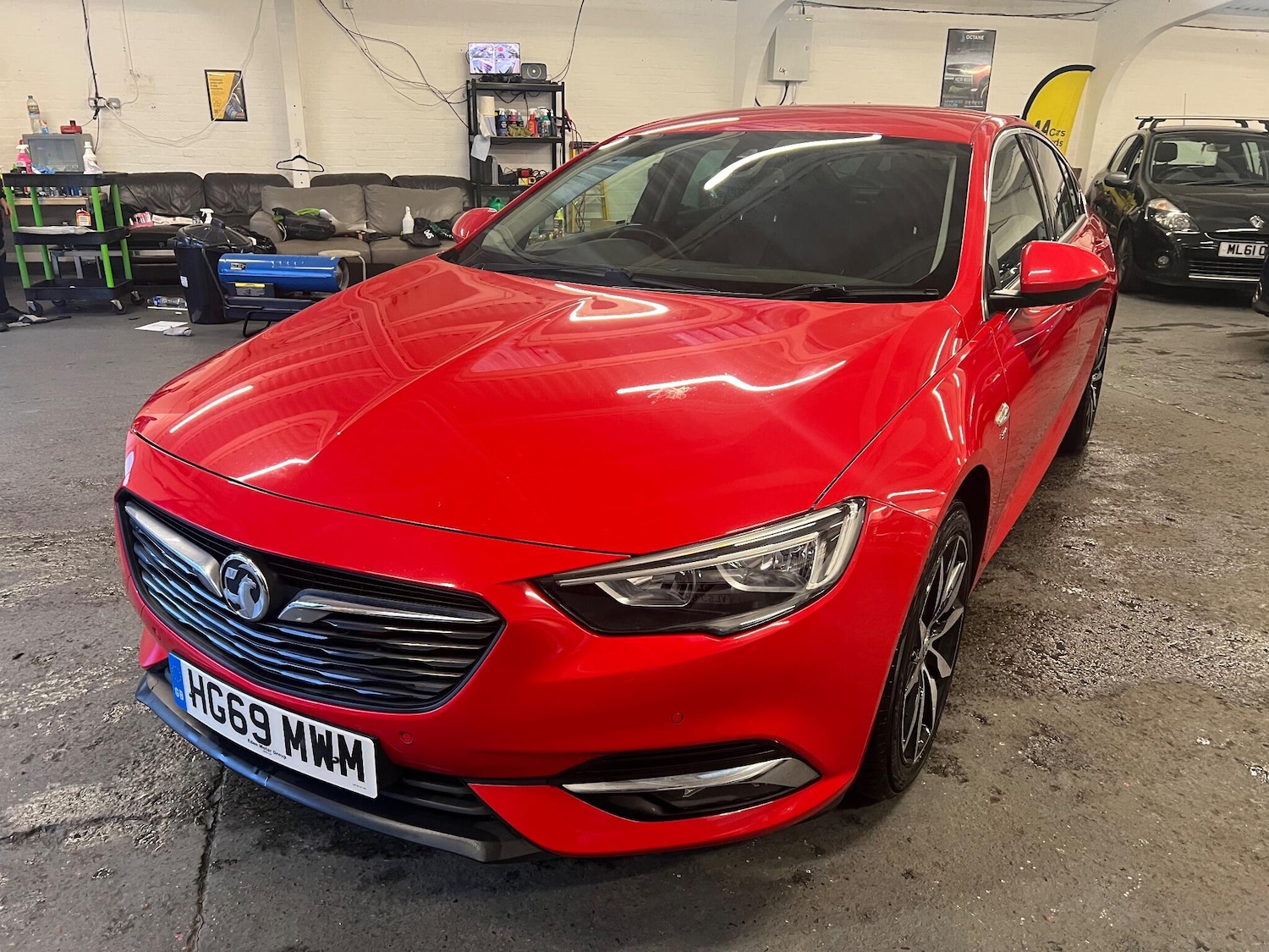 Used Vauxhall Insignia 2019 for sale - 77305645: Photo 3