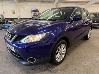 Used Nissan Qashqai 2015 for sale - 77305644: Photo