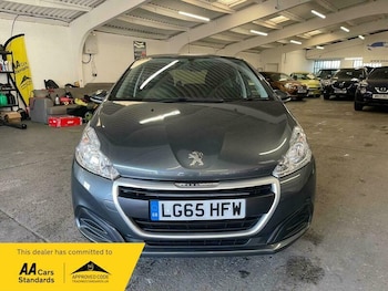 Used Peugeot 208 2015 for sale - 77838572: Photo