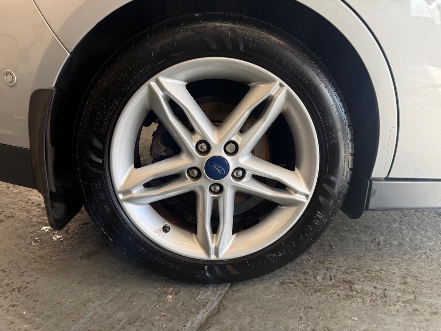 Used Ford C-Max 2016 for sale - 76659116: Photo 22