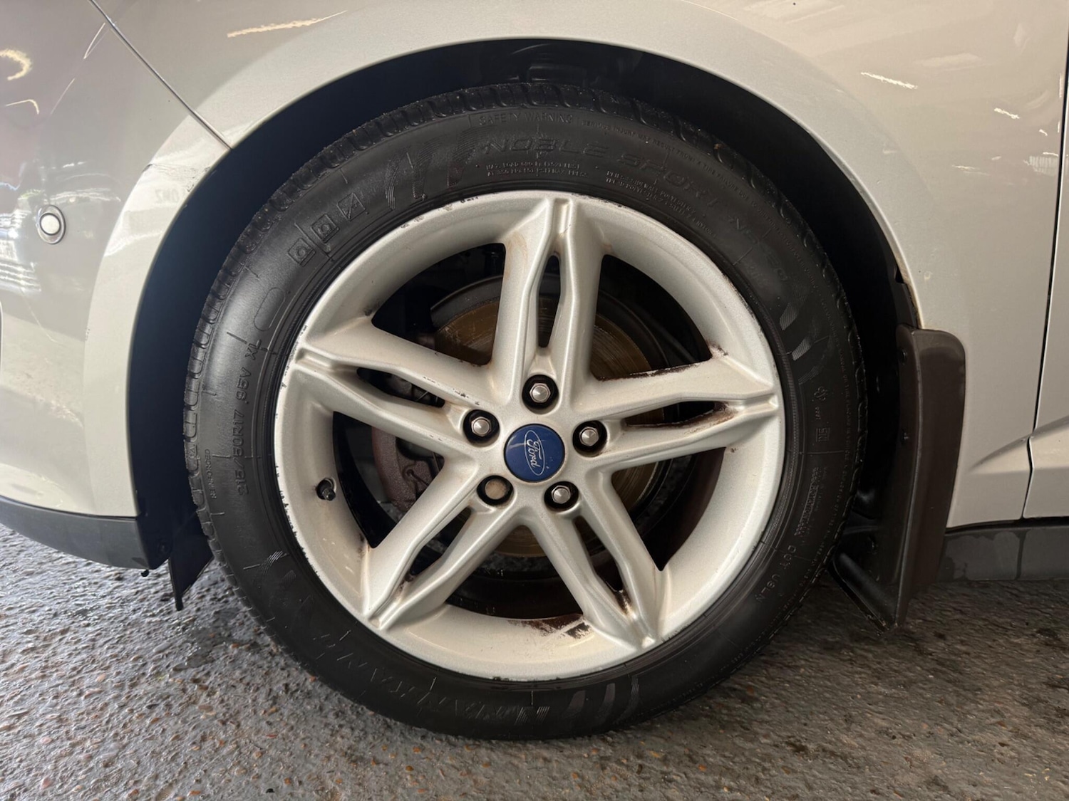 Used Ford C-Max 2016 for sale - 76659116: Photo 25