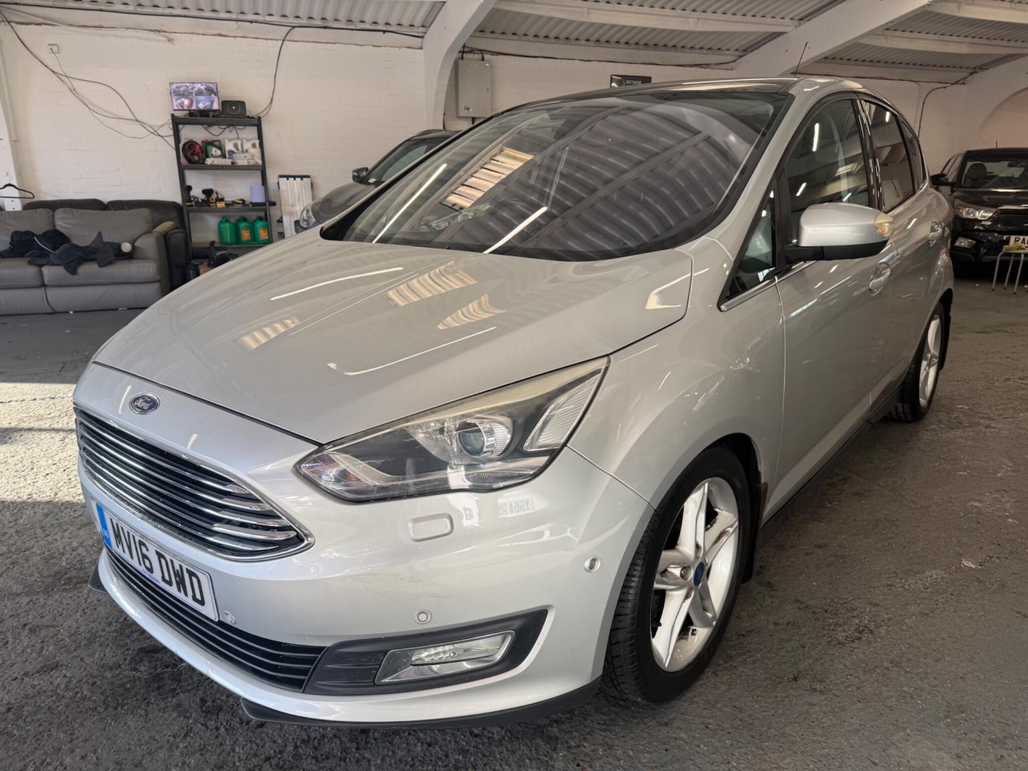 Used Ford C-Max 2016 for sale - 76659116: Photo 3