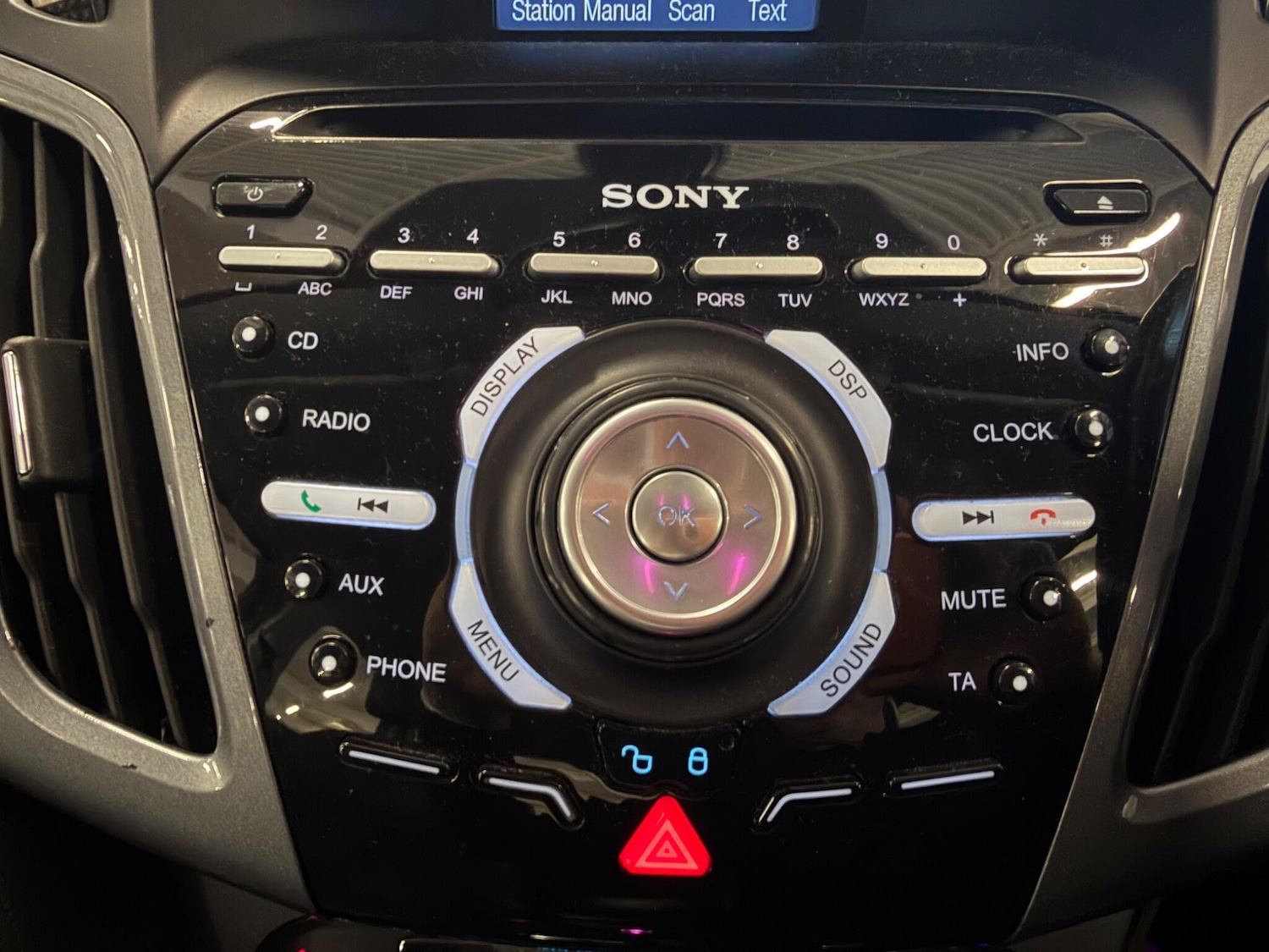 Used Ford Focus 2012 for sale - 77783072: Photo 31