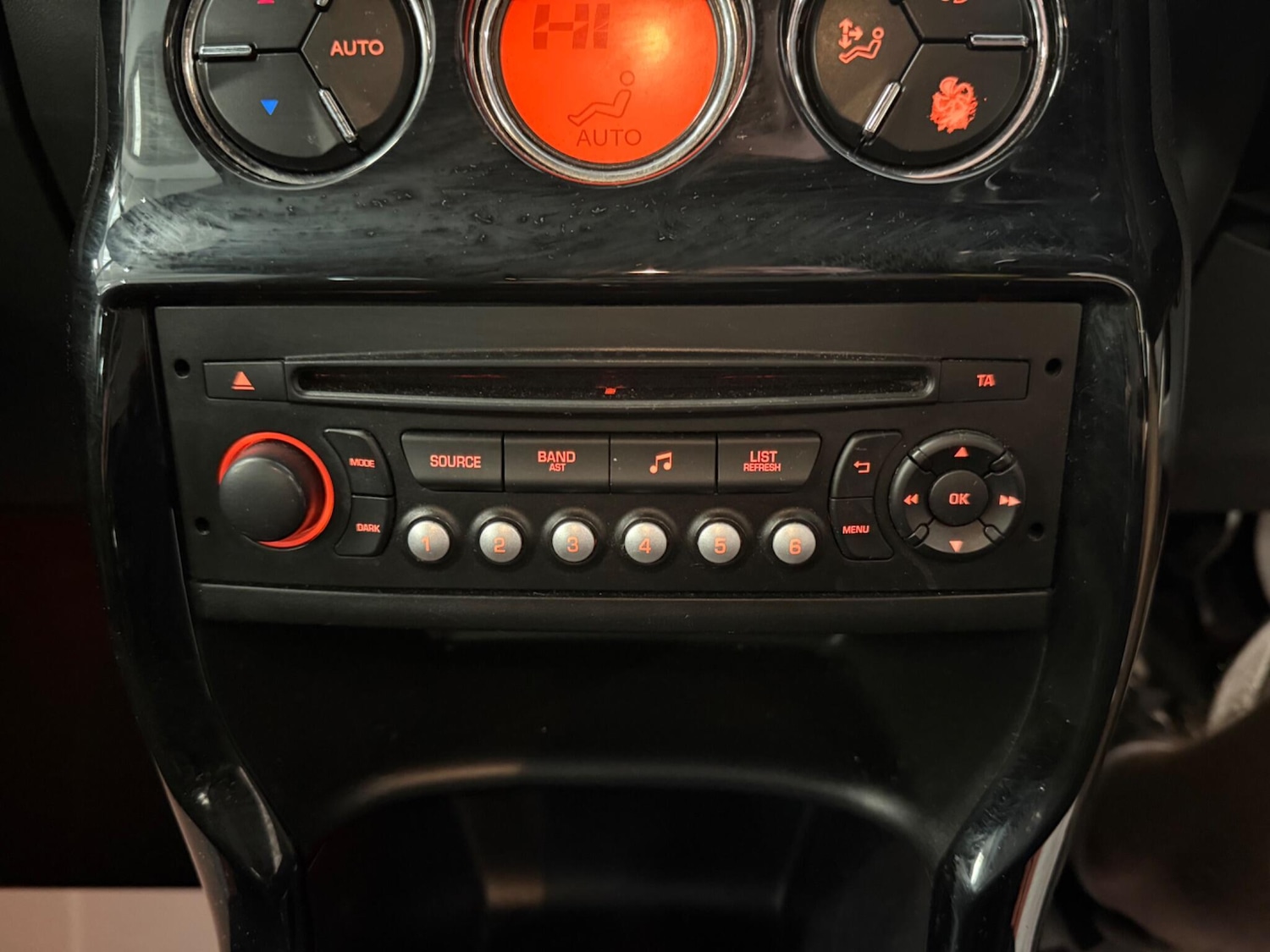 Used Citroen DS3 2014 for sale - 76084573: Photo 19