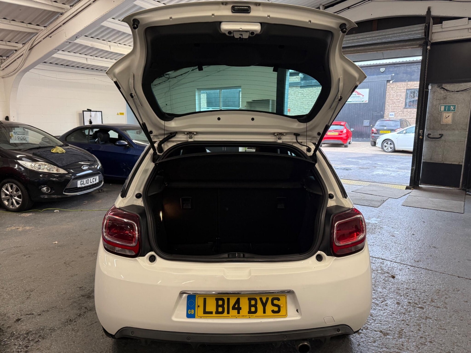 Used Citroen DS3 2014 for sale - 76084573: Photo 29