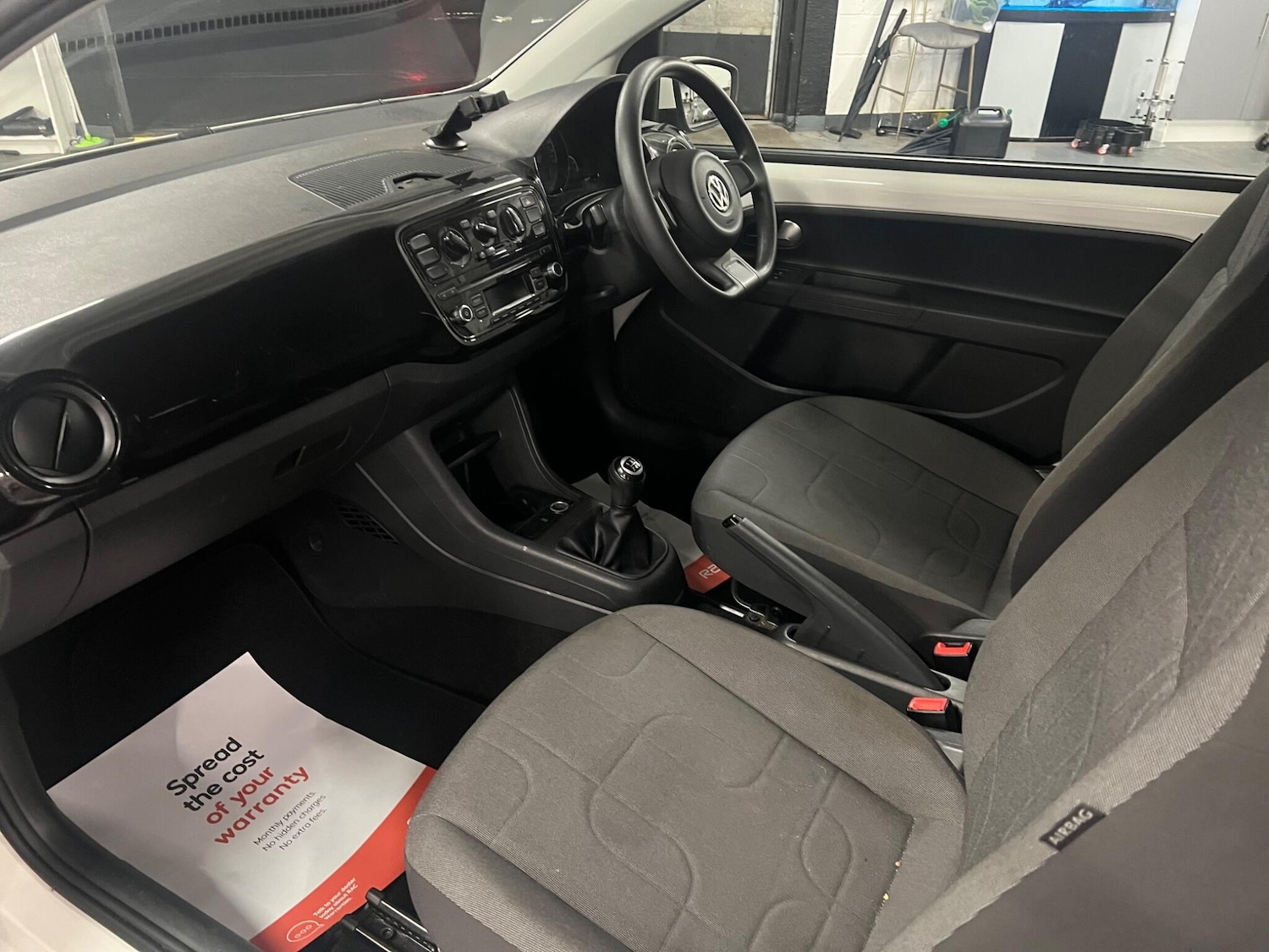 Used Volkswagen up! 2015 for sale - 76584418: Photo 28