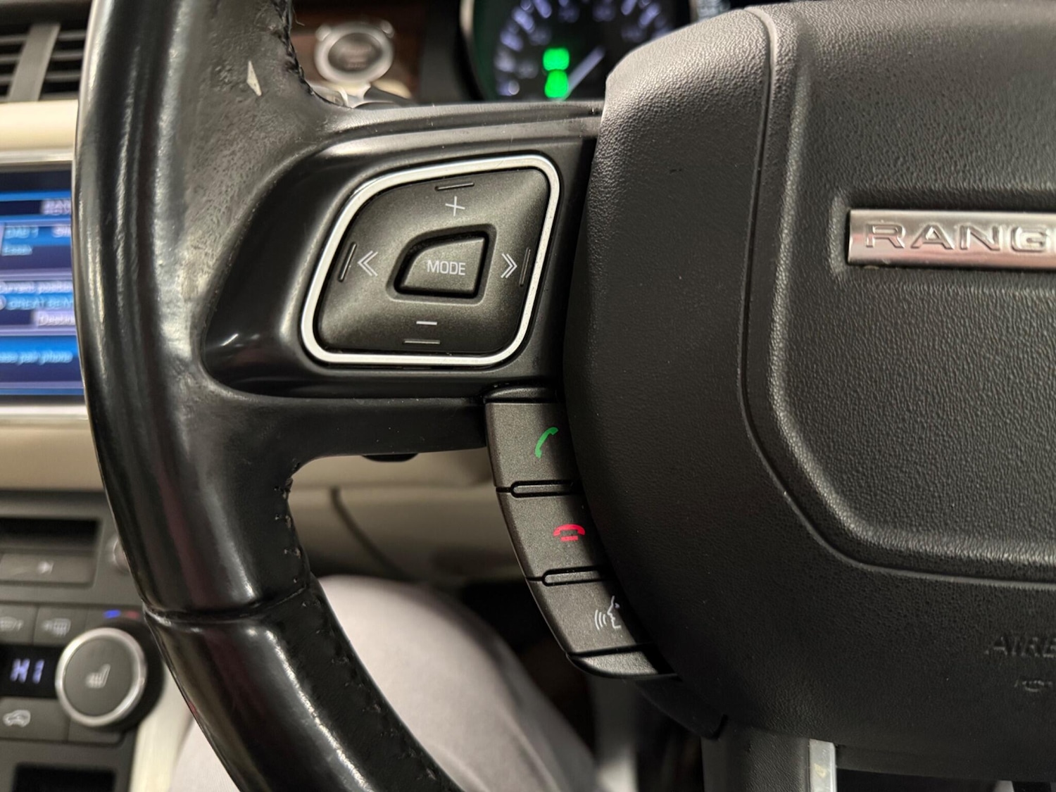 Used Land Rover Range Rover Evoque 2011 for sale - 76512978: Photo 19