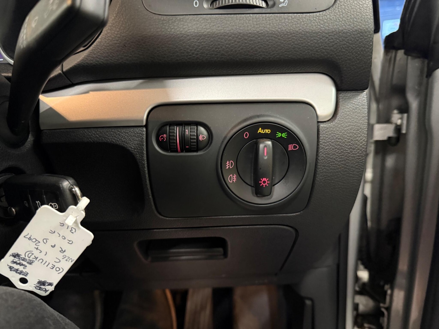 Used Volkswagen Golf 2011 for sale - 76607748: Photo 21