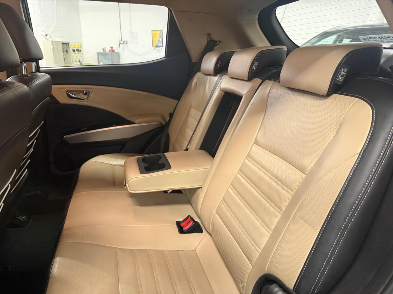 Used Ssangyong Tivoli 2016 for sale - 76849849: Photo 14