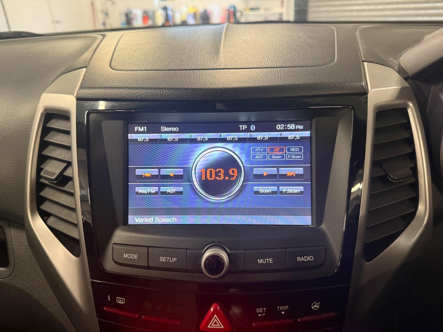 Used Ssangyong Tivoli 2016 for sale - 76849849: Photo 23