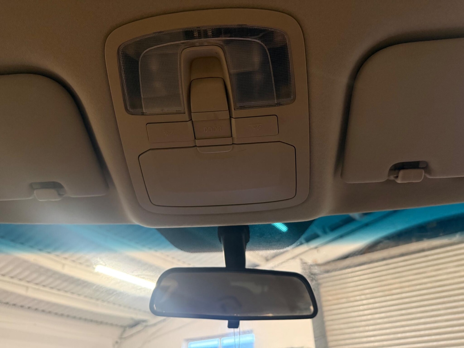 Used Ssangyong Tivoli 2016 for sale - 76849849: Photo 37