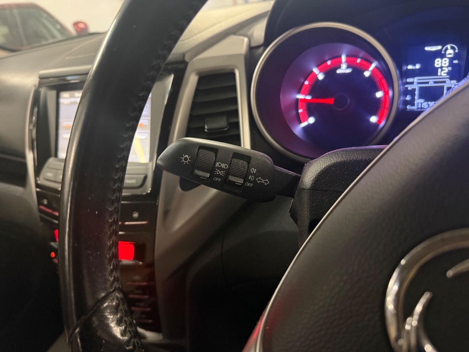 Used Ssangyong Tivoli 2016 for sale - 76849849: Photo 40