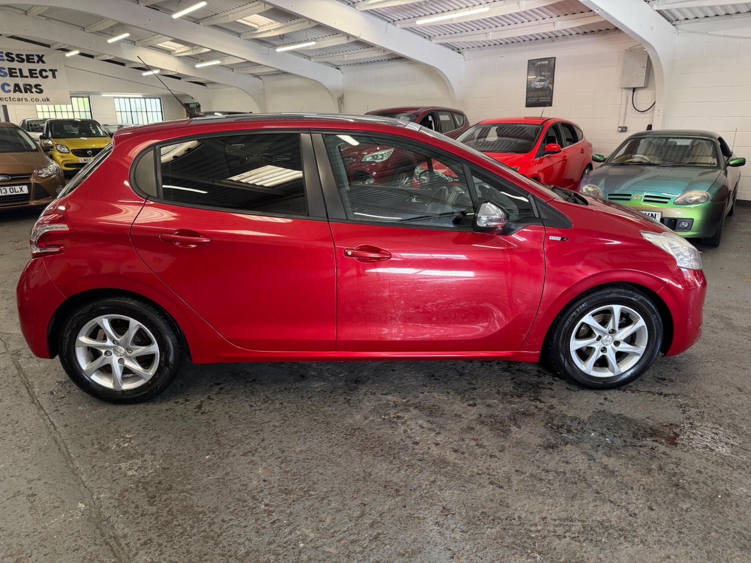 Used Peugeot 208 2014 for sale - 77612821: Photo 7