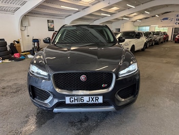 Used Jaguar F-Pace 2016 for sale - 78982569: Photo