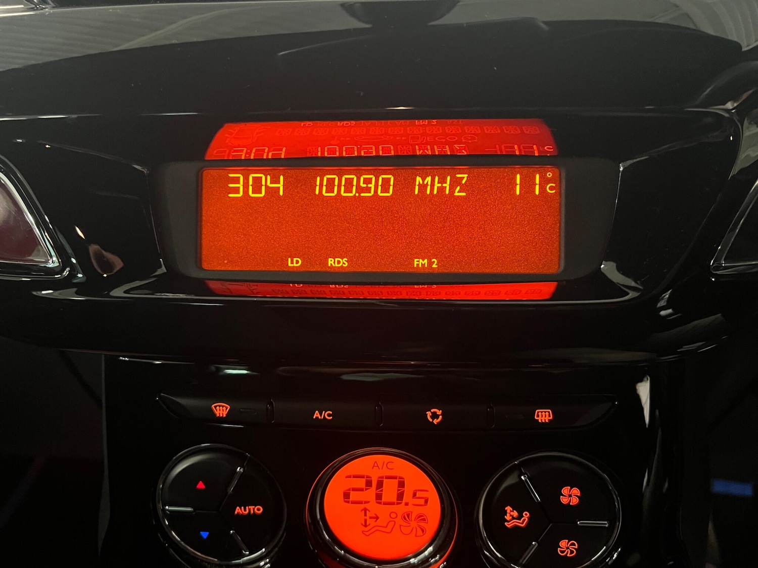 Used Citroen DS3 2013 for sale - 76371391: Photo 29