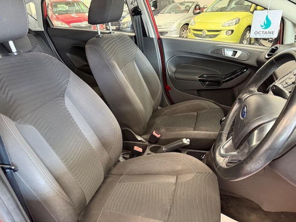 Used Ford Fiesta 2015 for sale - 75669989: Photo 12