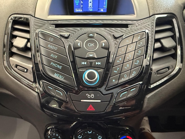 Used Ford Fiesta 2015 for sale - 75669989: Photo 25