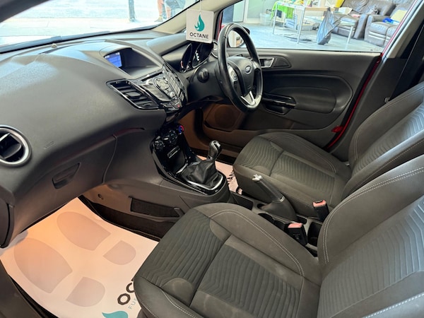 Used Ford Fiesta 2015 for sale - 75669989: Photo 29