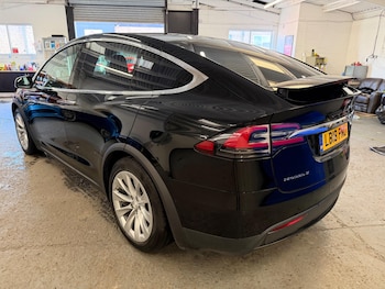 Used Tesla Model X 2018 for sale - 78006918: Photo