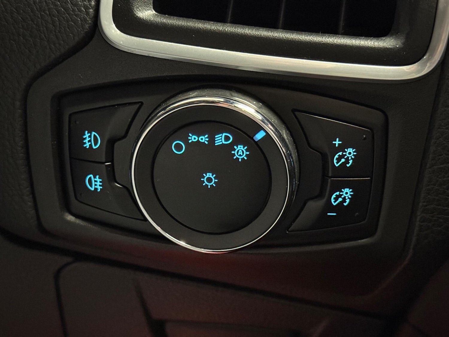 Used Ford Focus 2013 for sale - 76422789: Photo 20