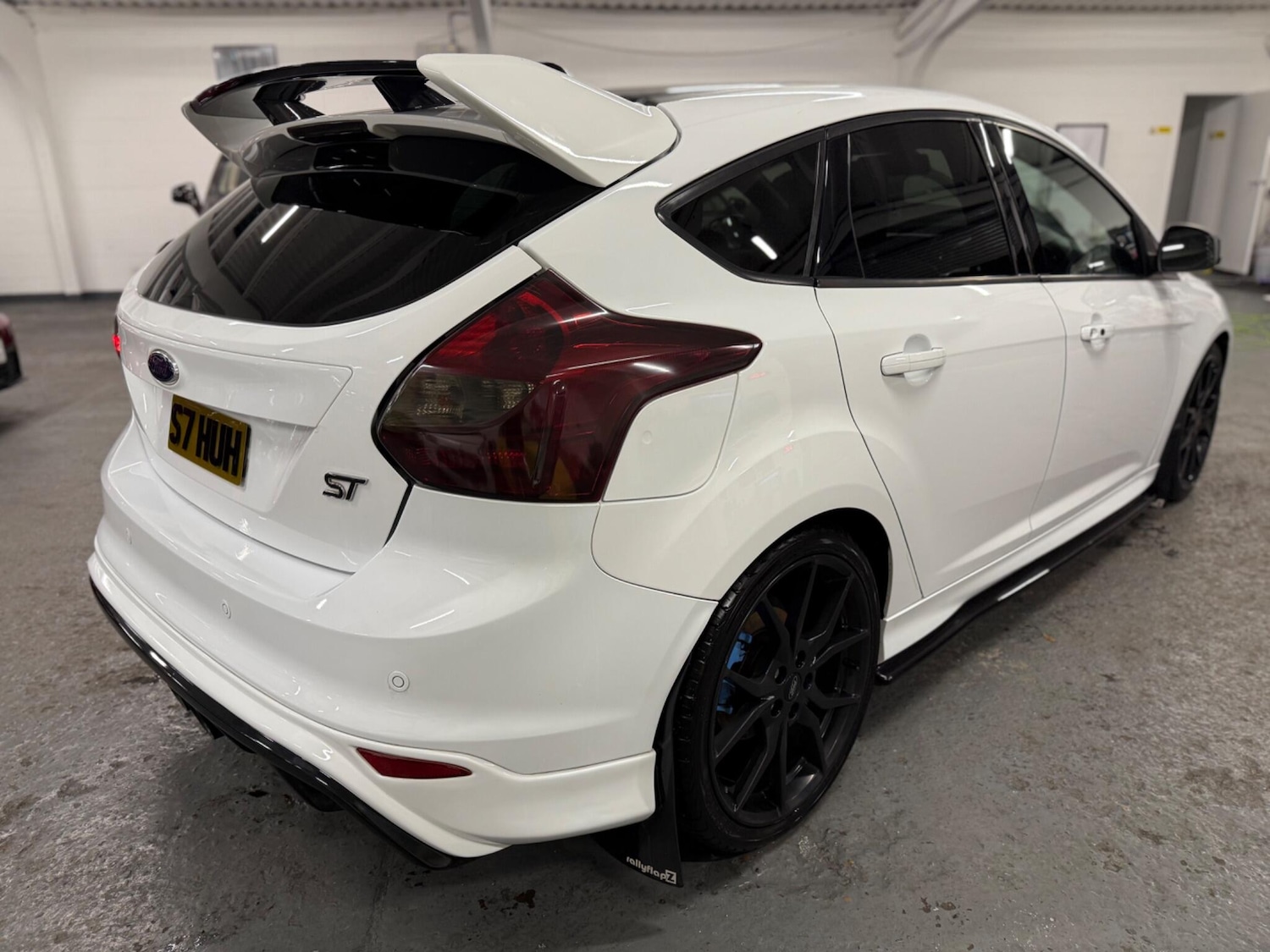 Used Ford Focus 2013 for sale - 76422789: Photo 8