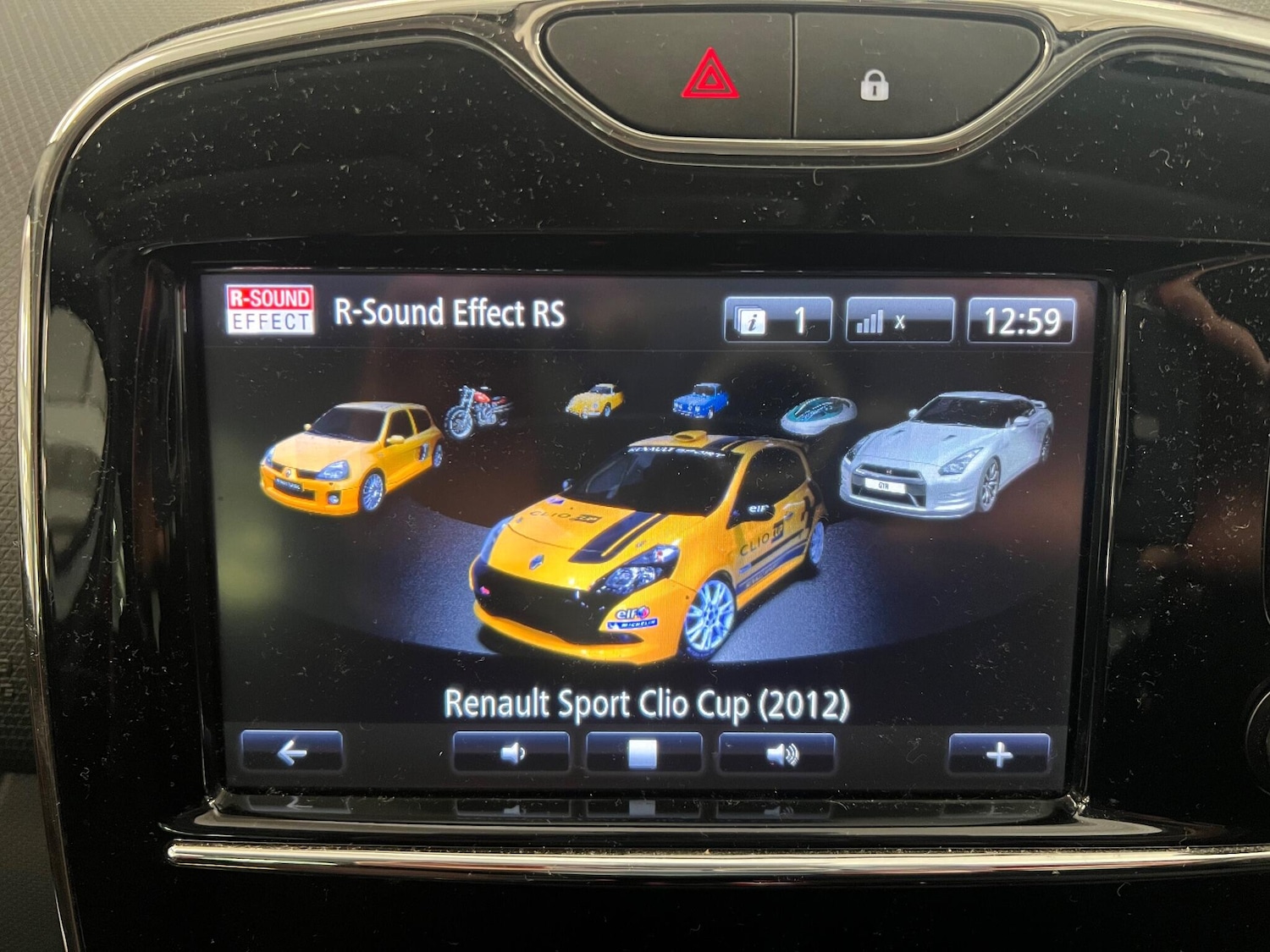 Used Renault Clio 2014 for sale - 77230209: Photo 23