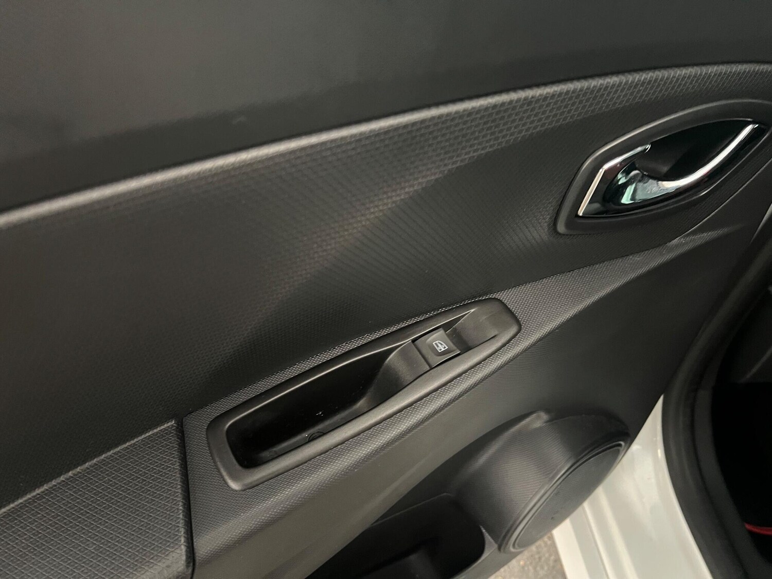 Used Renault Clio 2014 for sale - 77230209: Photo 34