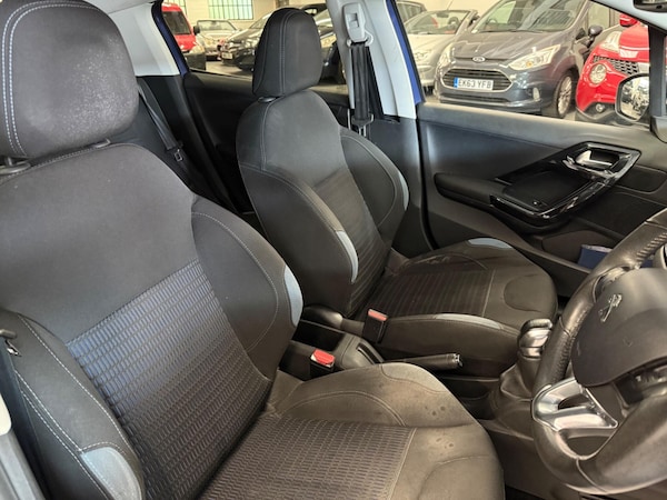 Used Peugeot 208 2015 for sale - 75670163: Photo 10