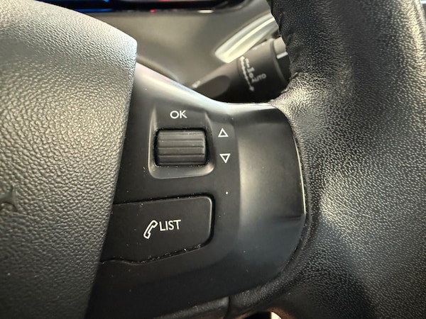 Used Peugeot 208 2015 for sale - 75670163: Photo 14