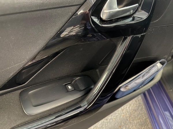Used Peugeot 208 2015 for sale - 75670163: Photo 18