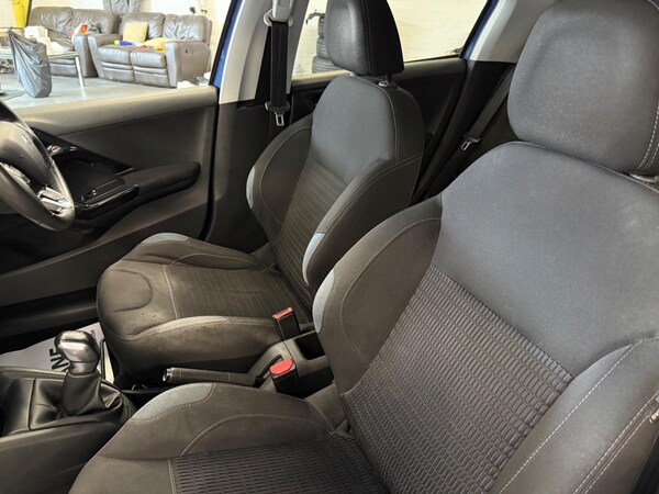 Used Peugeot 208 2015 for sale - 75670163: Photo 31