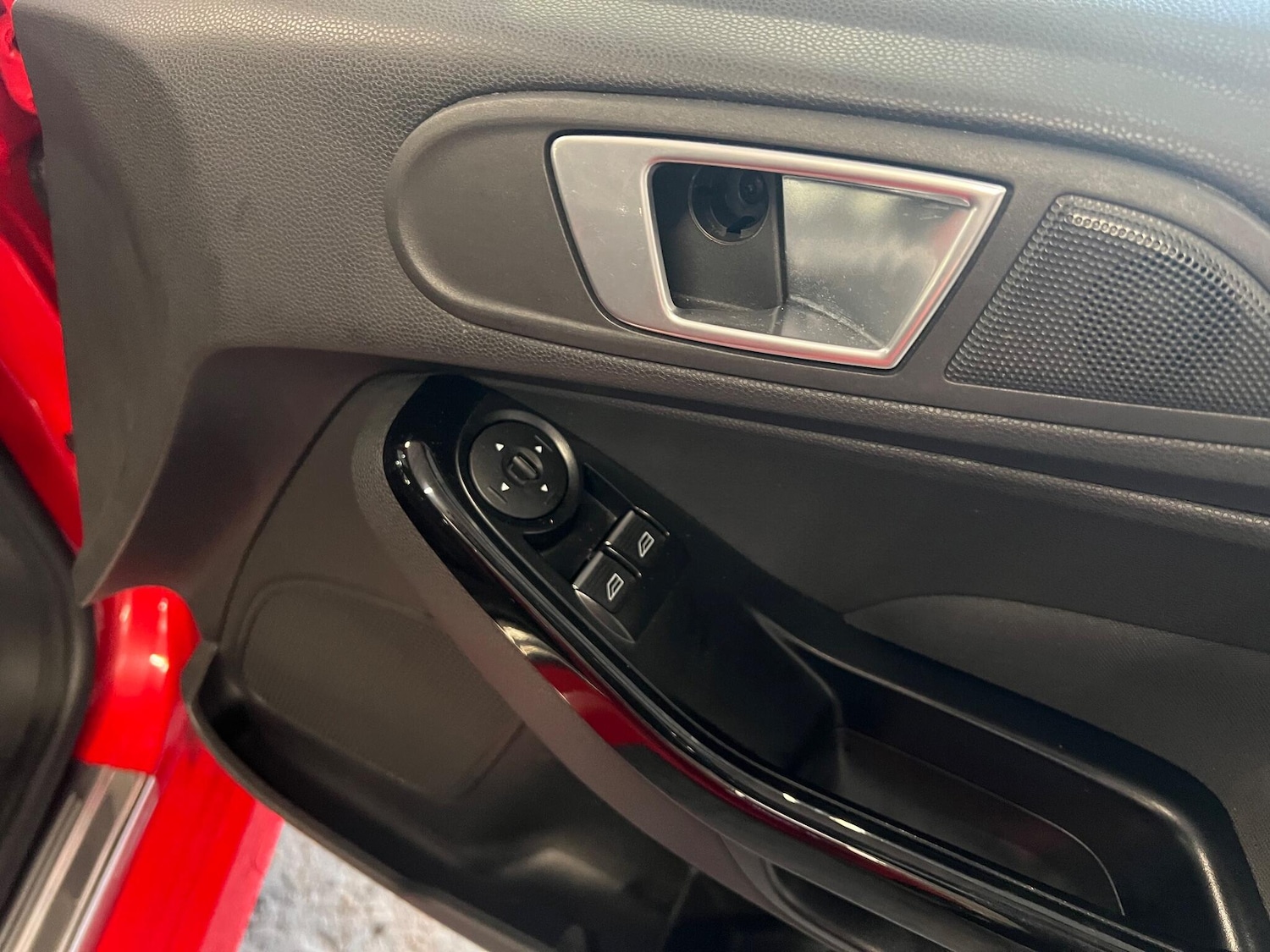 Used Ford Fiesta 2015 for sale - 76926887: Photo 18