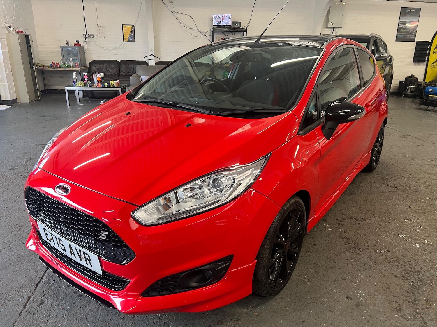 Used Ford Fiesta 2015 for sale - 76926887: Photo 3