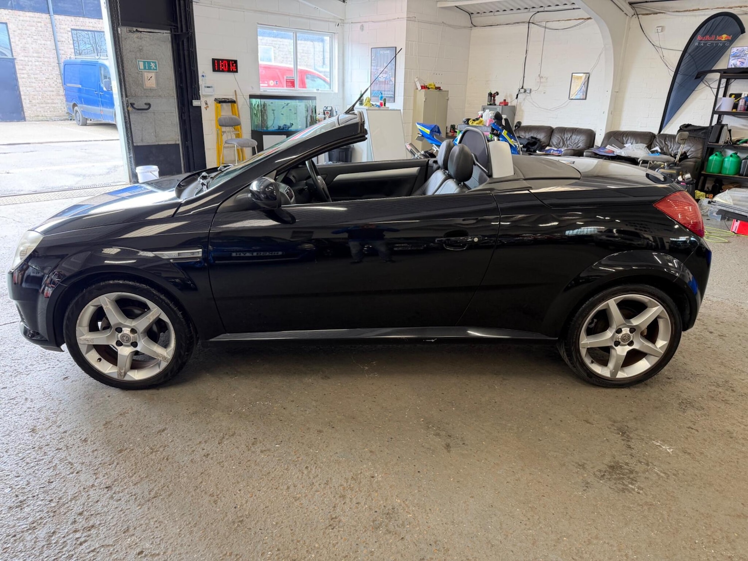 Used Vauxhall Tigra for sale - 78135529: Photo 9