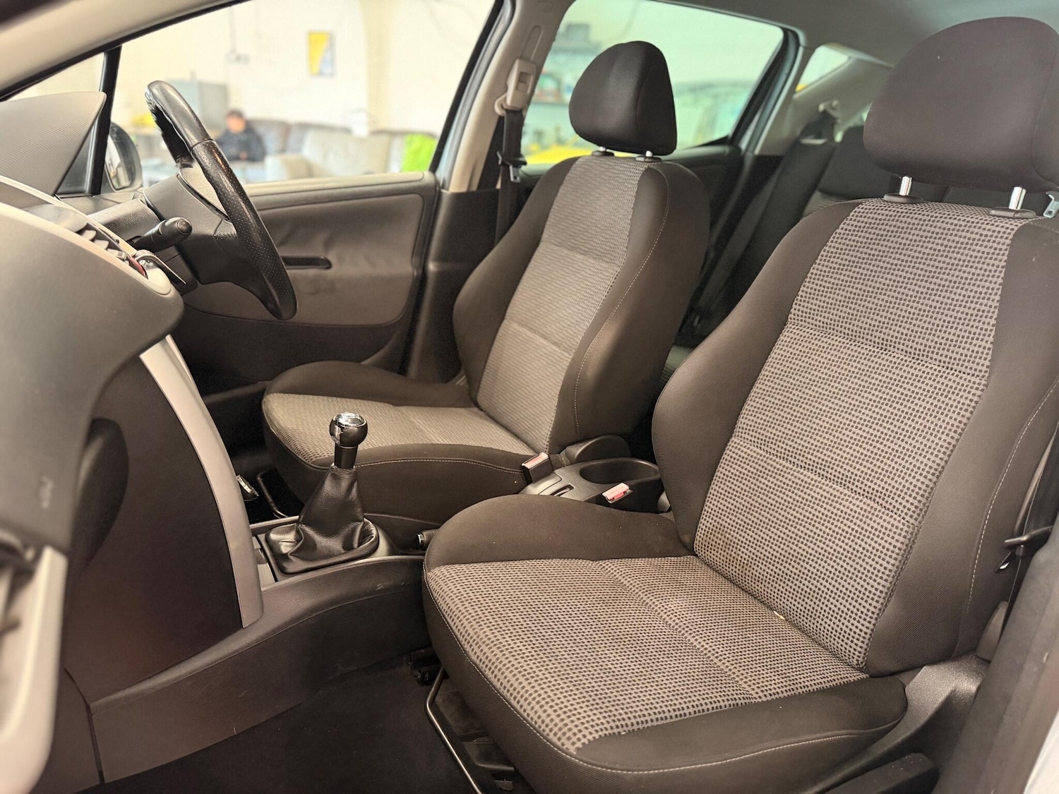 Used Peugeot 207 2011 for sale - 76485804: Photo 29