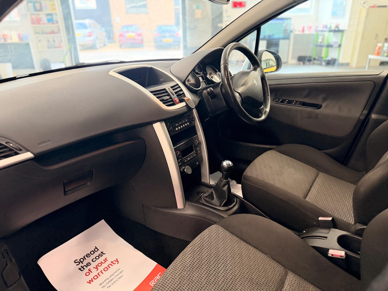 Used Peugeot 207 2011 for sale - 76485804: Photo 30