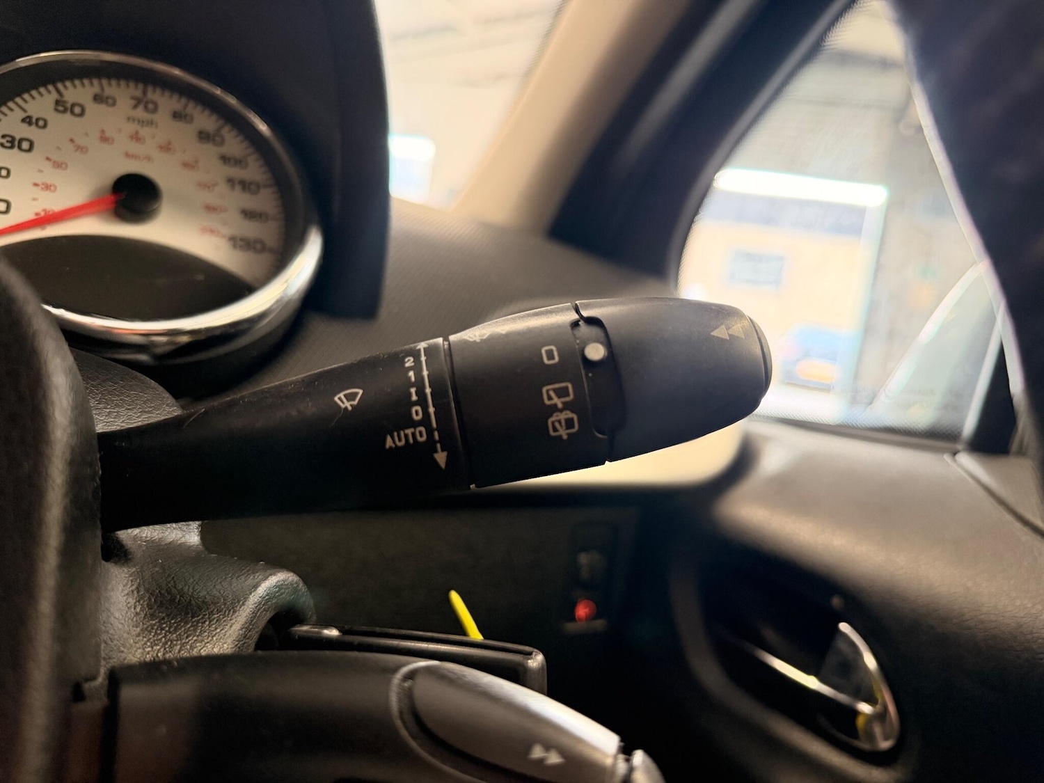 Used Peugeot 207 2011 for sale - 76485804: Photo 31