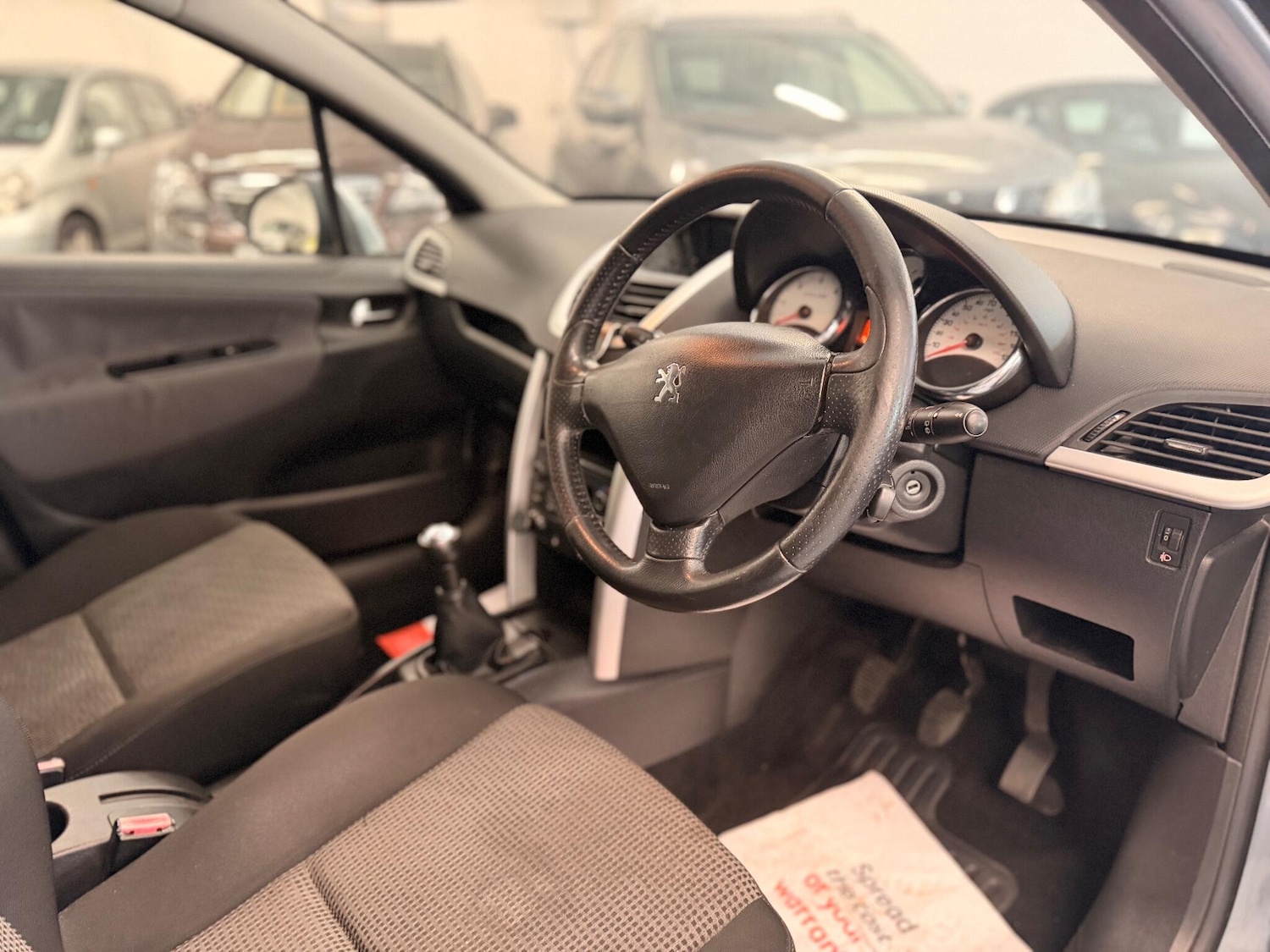 Used Peugeot 207 2011 for sale - 76485804: Photo 9