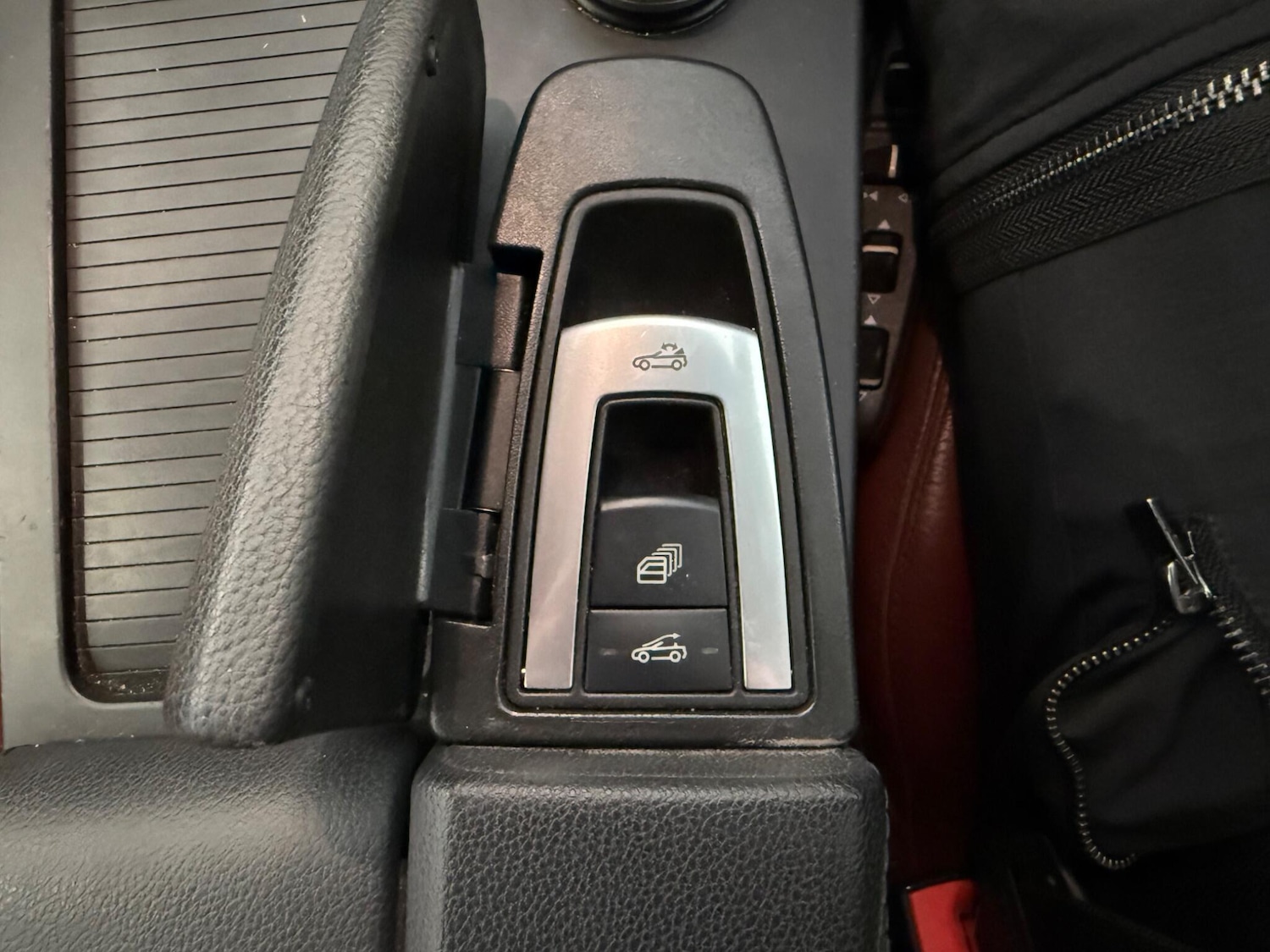 Used Mercedes-Benz E Class 2011 for sale - 76989101: Photo 17